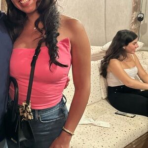 Pink asymmetrical top💗🌸🎀